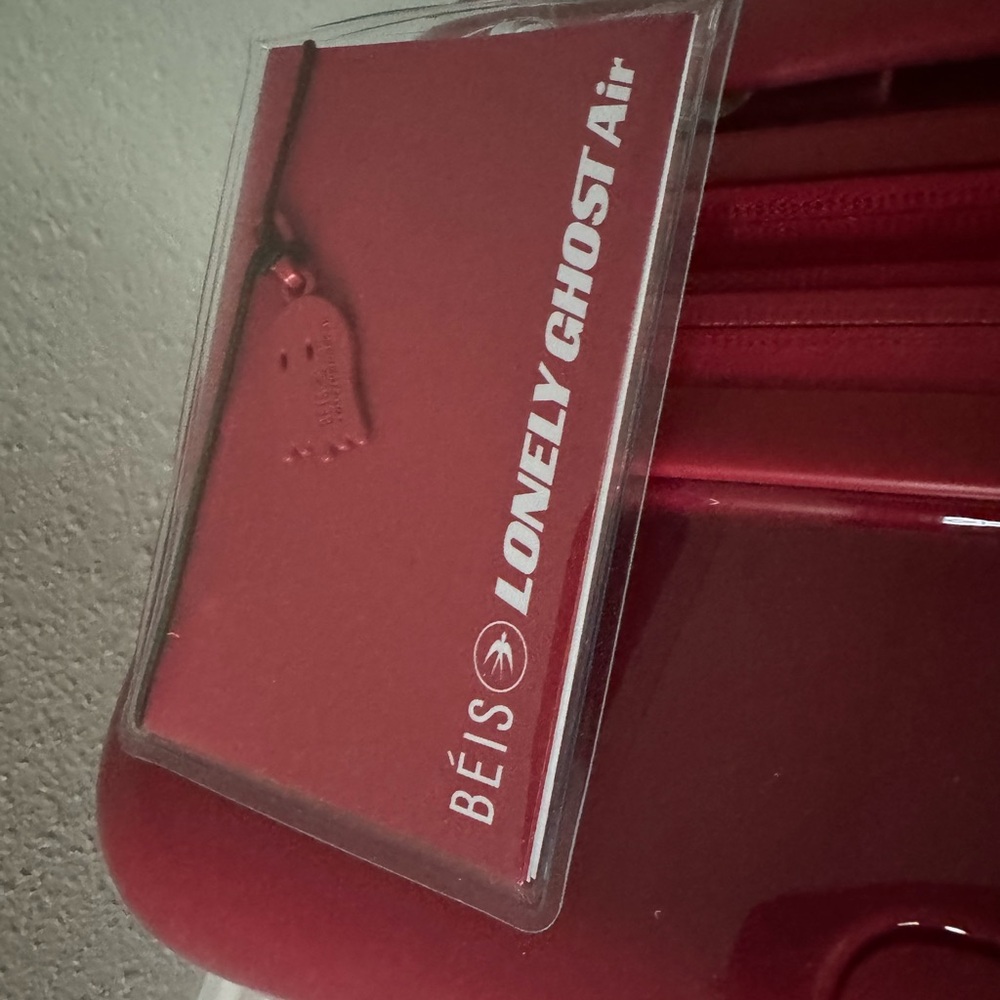Limited Edition Beis x Lonely Ghost Carry-on Roller luggage